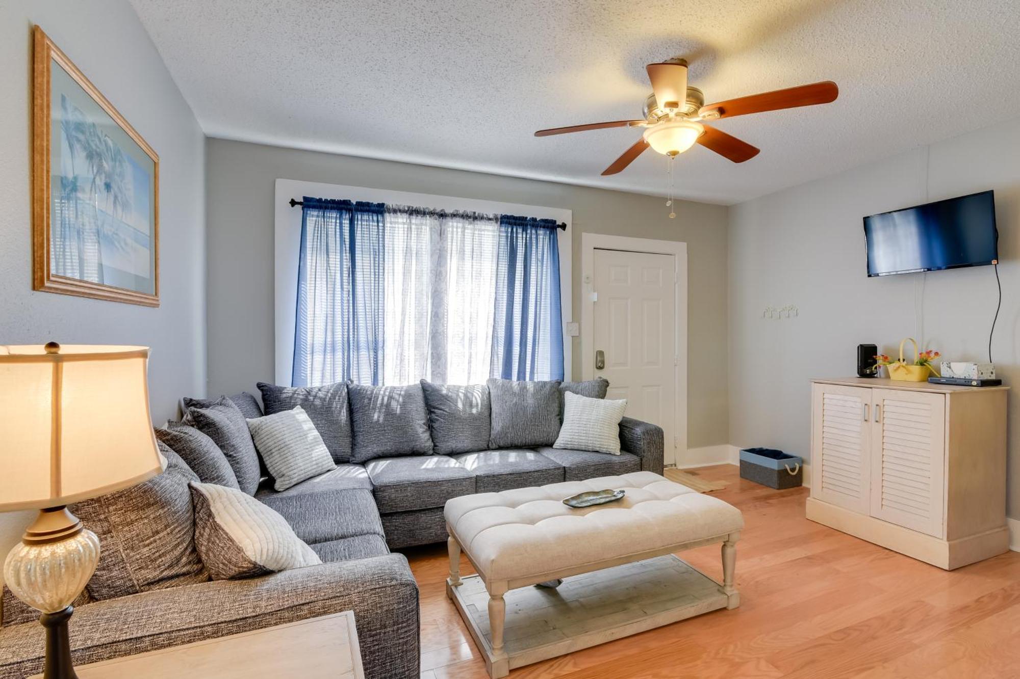 Beautiful Galveston Apt With Deck Less Than 3 Mi To Dtwn! Екстер'єр фото