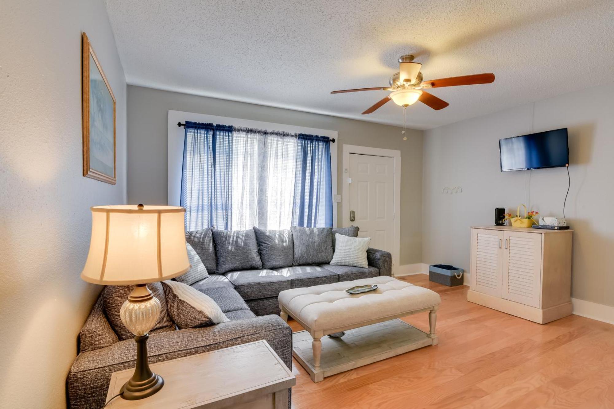 Beautiful Galveston Apt With Deck Less Than 3 Mi To Dtwn! Екстер'єр фото